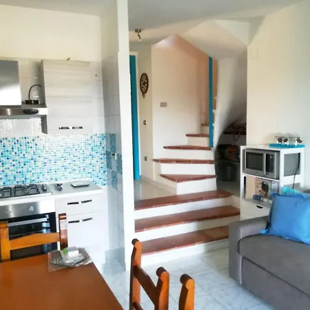 Nyaraló A Window On The Saline Calasetta