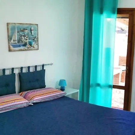 A Window On The Saline * קאלאסטה