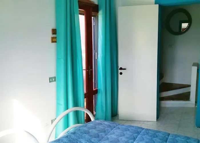 A Window On The Saline Калазетта